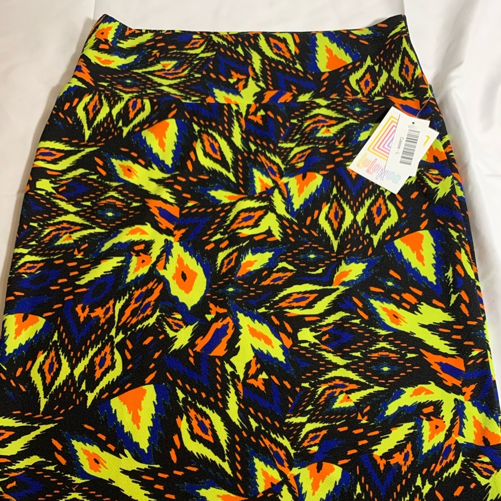 NWT LuLaRoe Cassie skirt